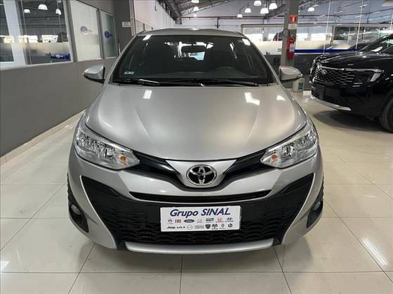 TOYOTA YARIS 1.3 16V FLEX XL PLUS TECH MULTIDRIVE TOYOTA YARIS 1.3 16V FLEX XL PLUS TECH MULTIDRIVE